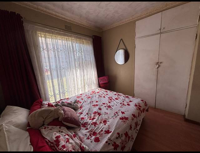 3 BEDROOM FREEHOLD FOR SALE IN KLIPPOORTJE